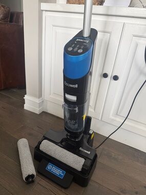 Ecowell wet/dry mop - new with additional new roller